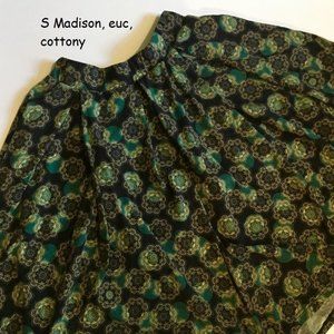 S Lularoe Madison skirt, green medallions